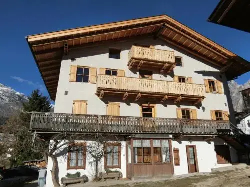 Partel Loudge