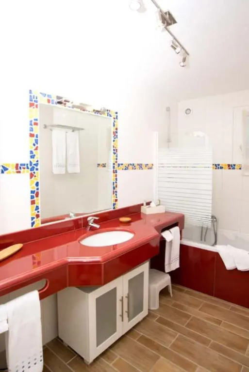 Le Castellaras - Restaurant & chambres d'hôtes Fayence by null