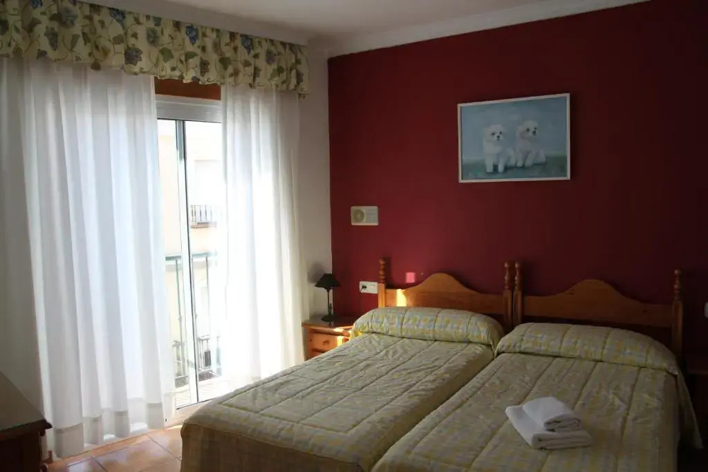 Standard Double room with balcony (twin beds)