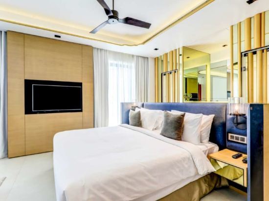 Azaya Beach Resort