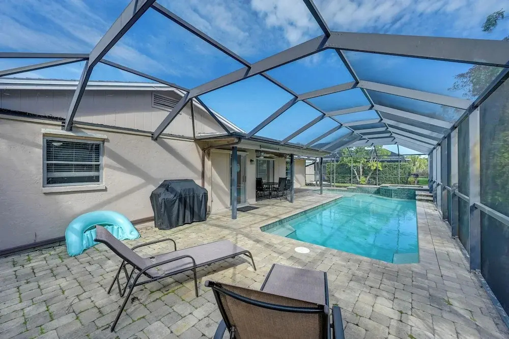 3 Mi to Naples Botanical Garden: Home w/ Hot Tub!