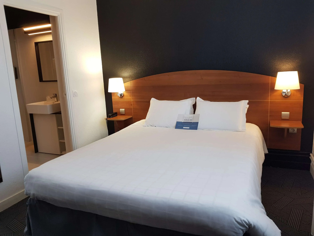 Standard Double room (full double bed)