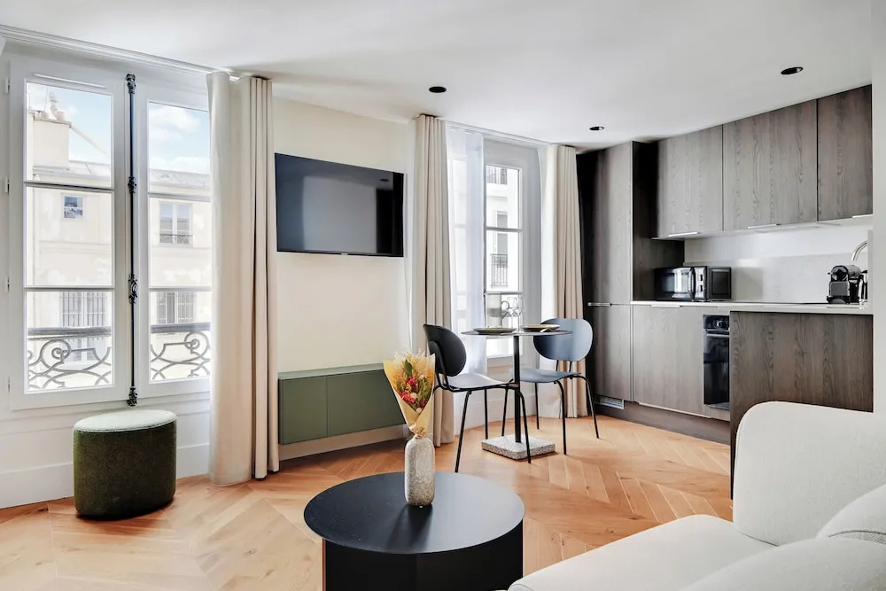 Отель B48 París Haussmann в Париже
