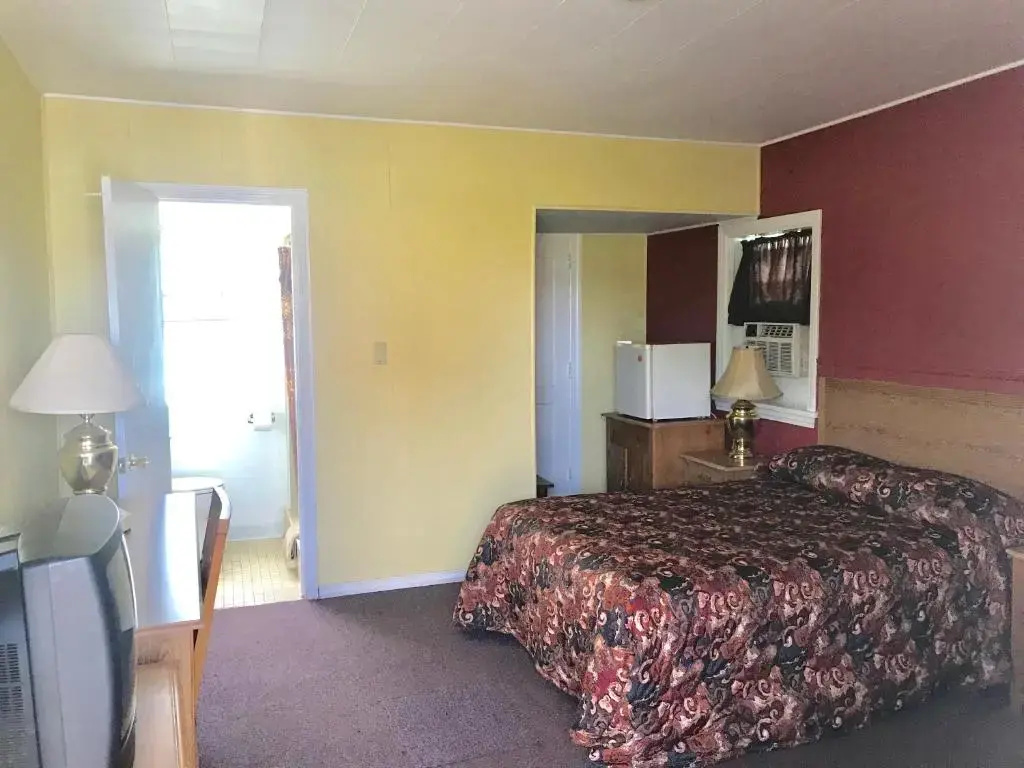 Economy room