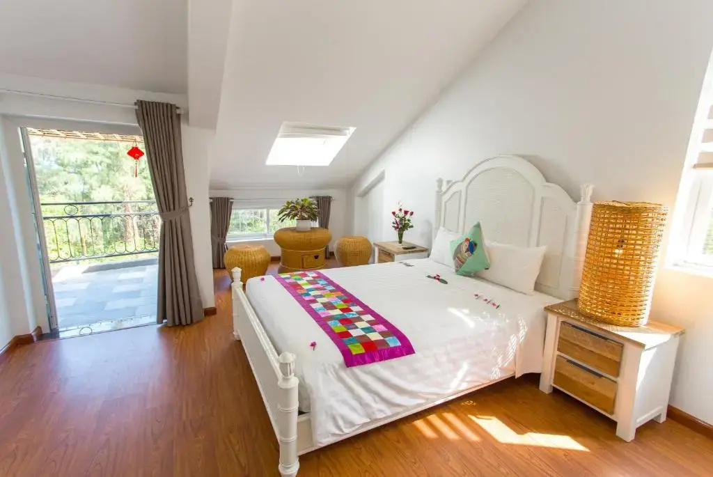 Deluxe Double room with sea view (full double bed)