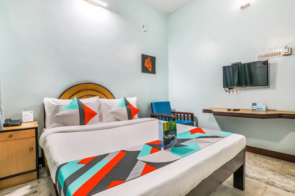 FabExpress Santhi Inn - Chambres
