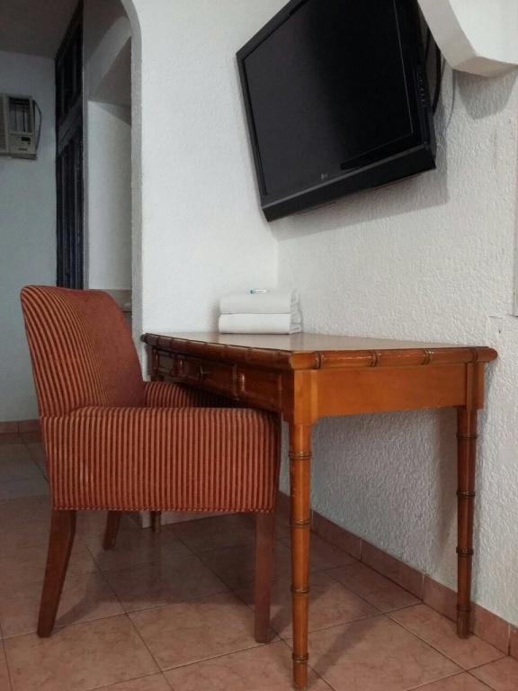 Dorada Inn — 3