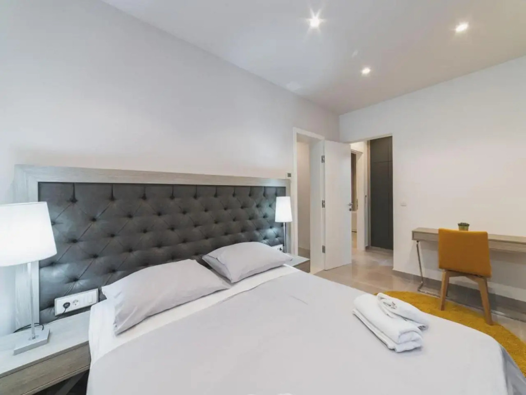 Luxury Villa Trogir 3 with private pool, jacuzzi and gym by the beach on Ciovo - Okrug Donji - фото 4