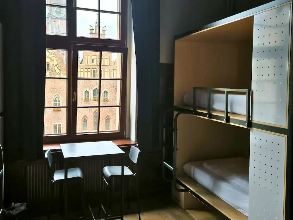Bed in Dorm (male dorm) with city view