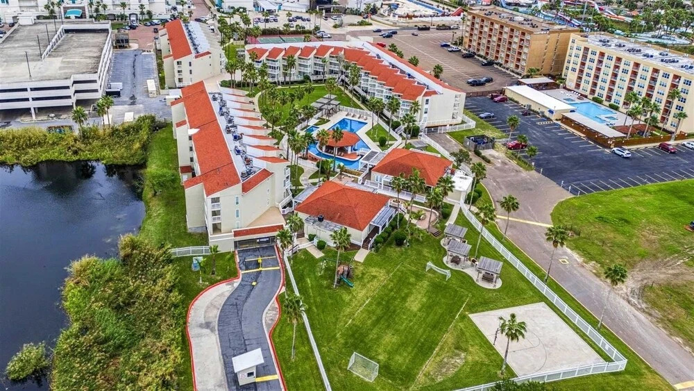 Gulfpoint 1303 2 Bedroom Condo by RedAwning