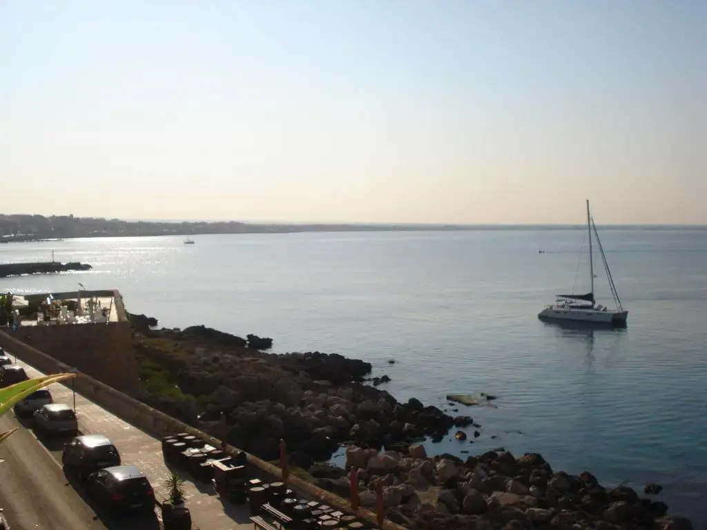 Standard Quadruple room with sea view