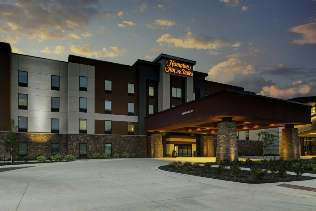 Hampton Inn & Suites by Hilton Pittsburg Kansas Crossing