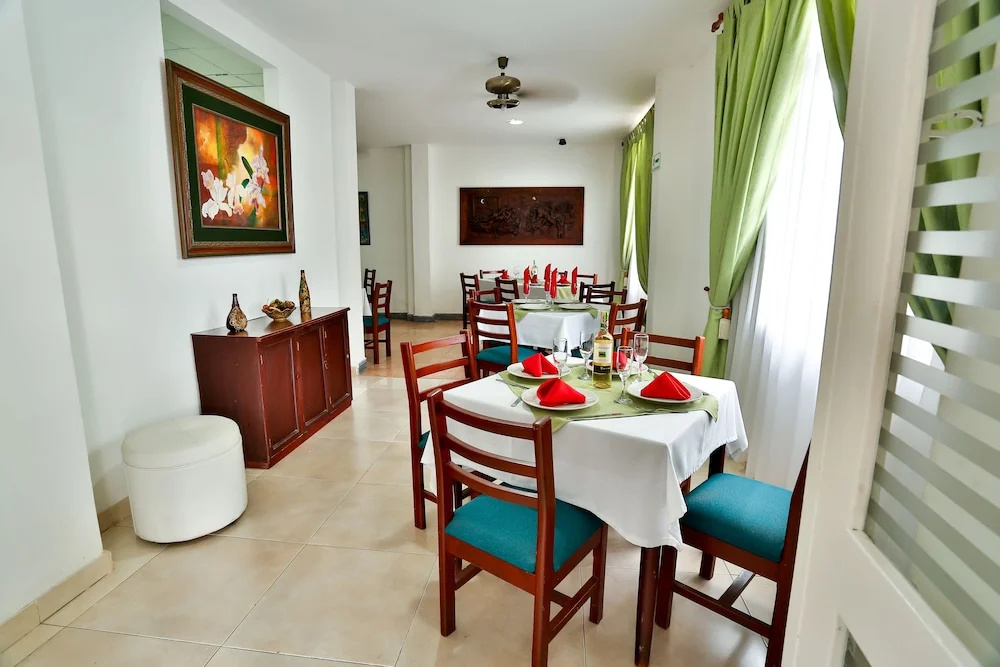 Casablanca Hotel, RestoBar, Catering, Events & Tourism in Garzón - Général