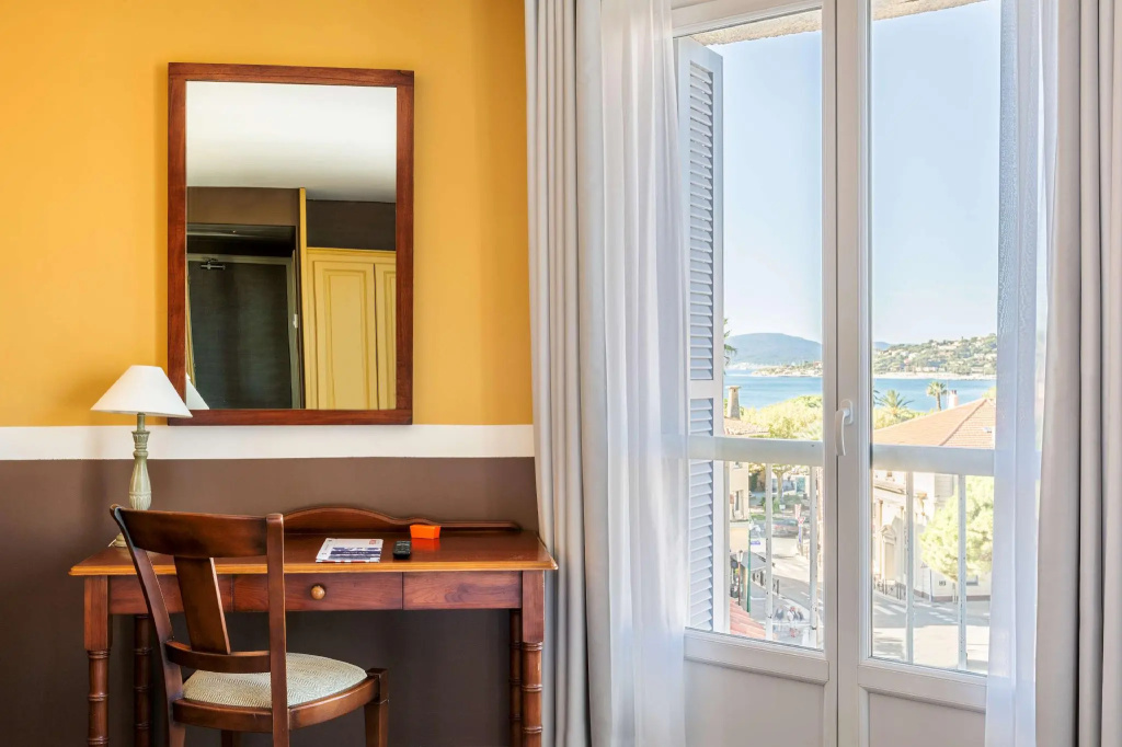 Prestige room