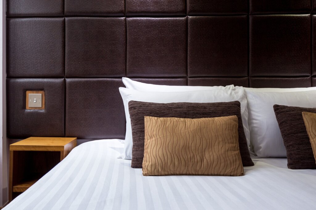 Roomzzz Aparthotel Leeds by null