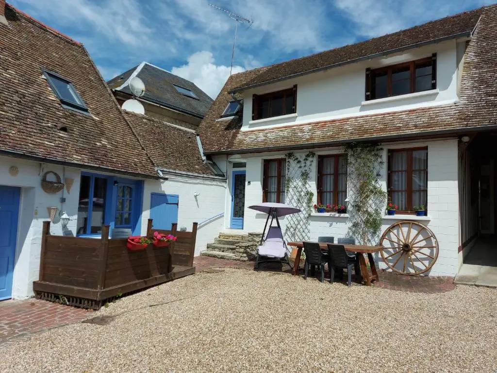 2 Bedrooms Cottage