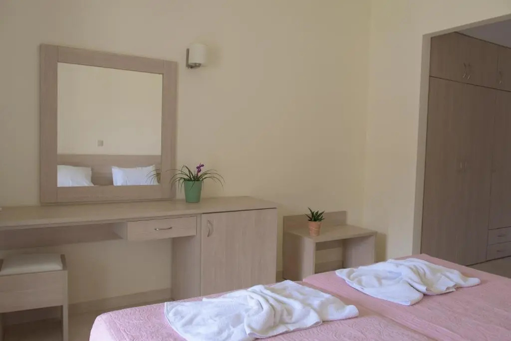 Standard Double room with garden view (twin beds)