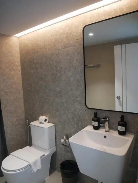 Double room (full double bed)