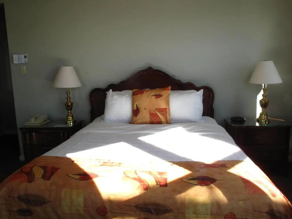 Standard Double room with balcony (full double bed)