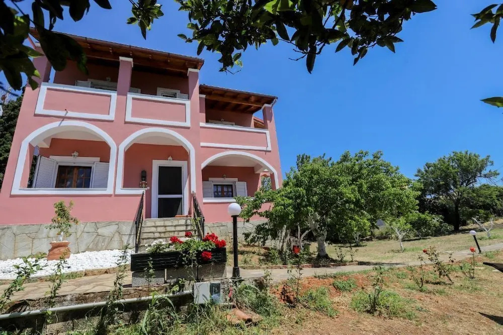 Alice & Teo Houses