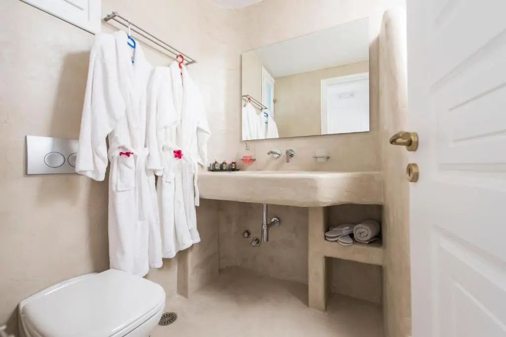 Economy Triple room