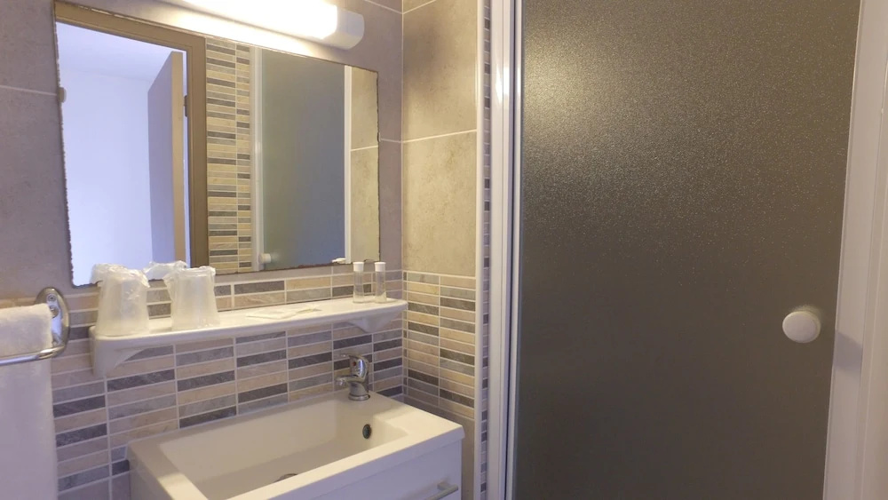 1 Bedroom Standard Double room (full double bed)