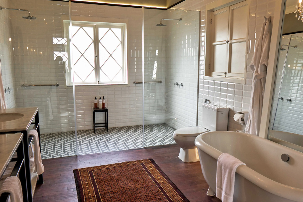 Grand room