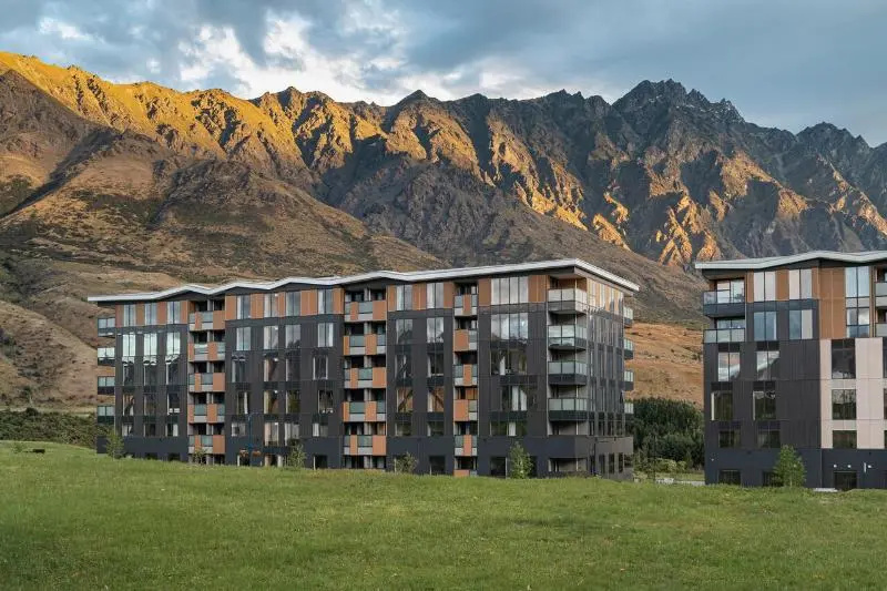 LQ Queenstown by Wyndham