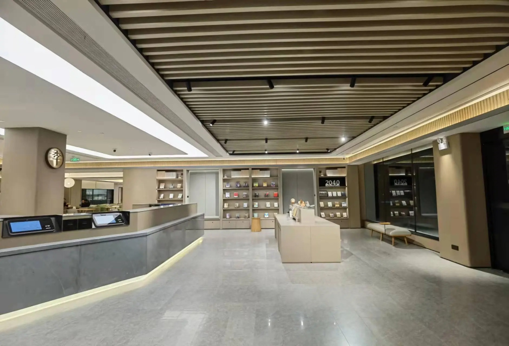 Lobby & Reception