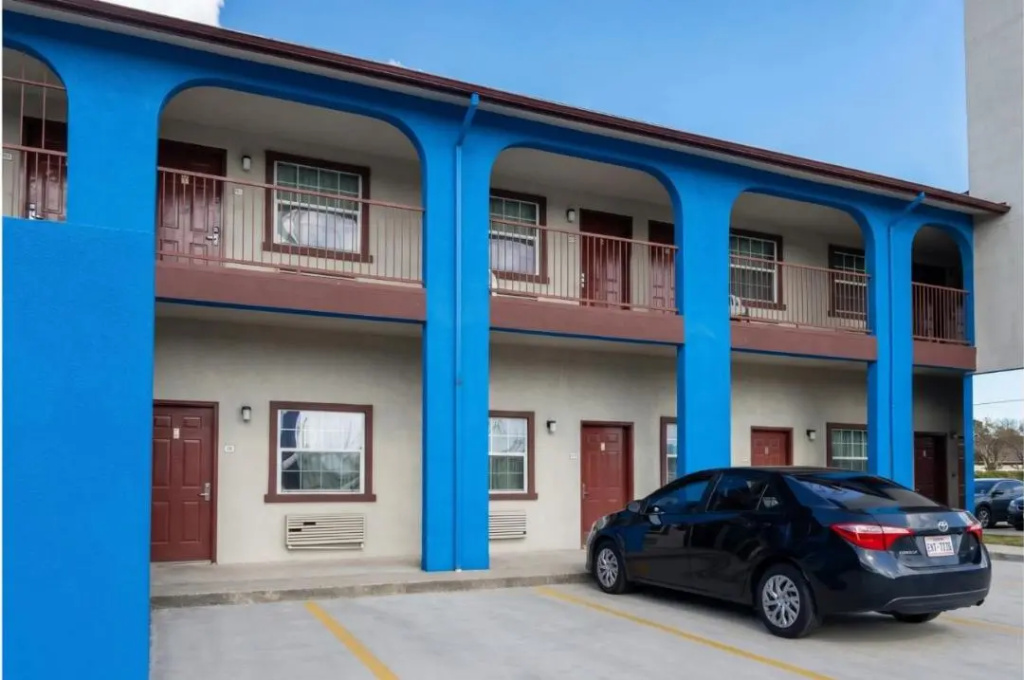 Airport Inn & Suites South Padre Island I 37