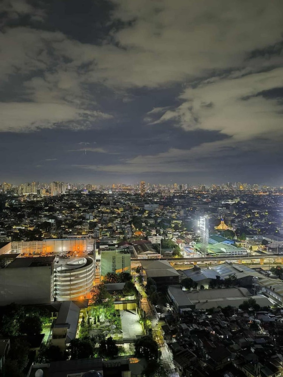 Urban Oasis at A&K Vibes City-View Condo