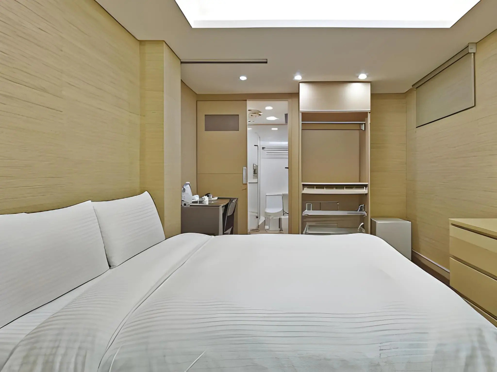 Shihlin Service Apartment