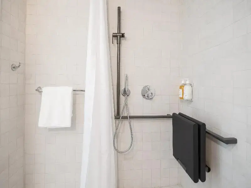 Standard Double room with harbour view (full double bed)