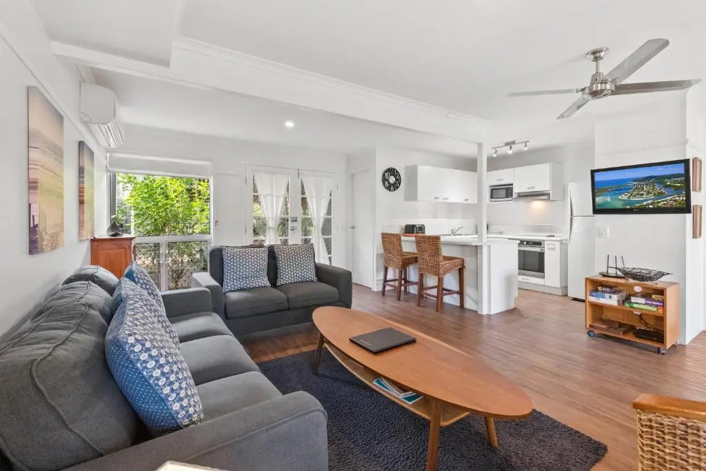 3 Bedrooms Cottage