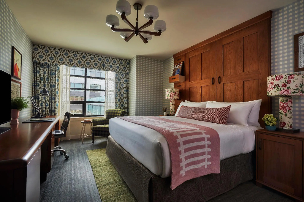 Economy room