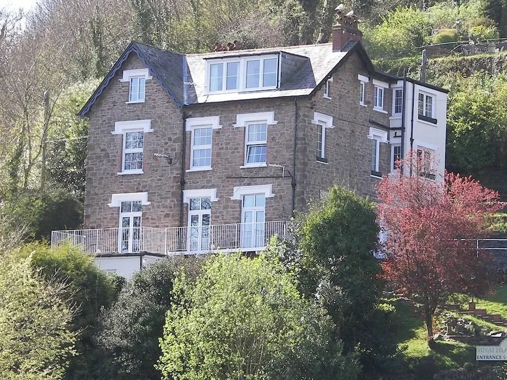 Sinai House
