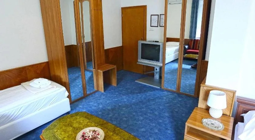 Wesselényi Hotel Gyor - Général
