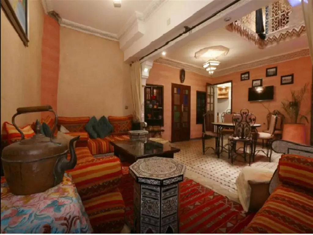Economy room