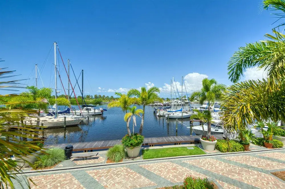 Beach & Waterfront