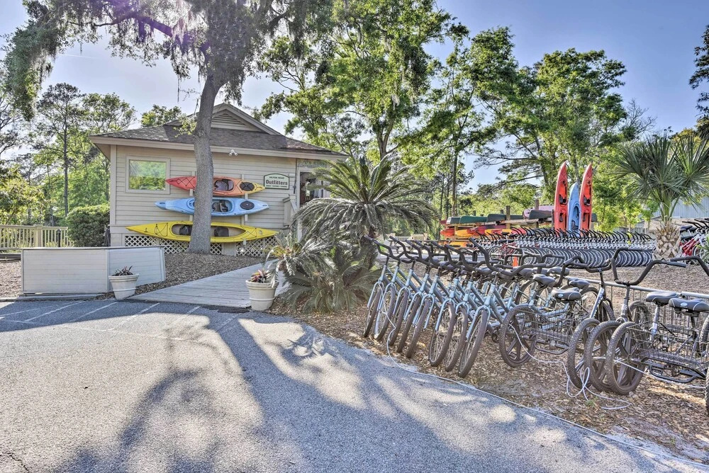 Walk to Community Beach: Coastal Carolina Condo