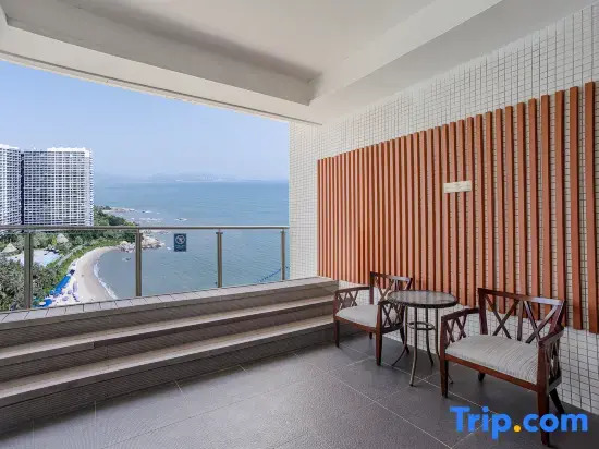 Двухместный номер Superior с видом на море двуспальная кровать в Country Garden Silver Beach Hotel