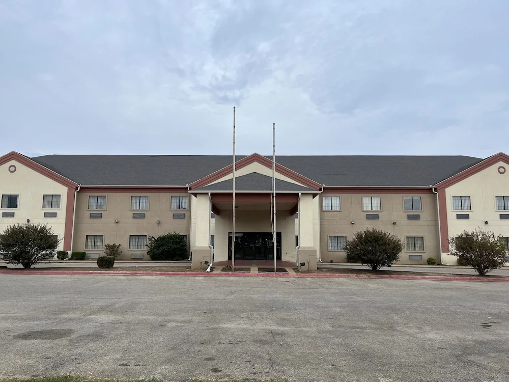 HiWay Inn Express