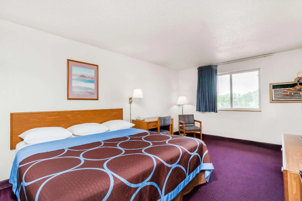 Standard Double room (full double bed)