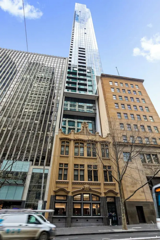 Luxuria Apartments - Collins House