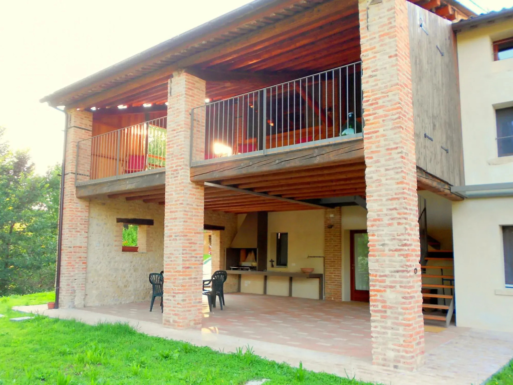 Farmhouse in Asolo Near Medieval Town