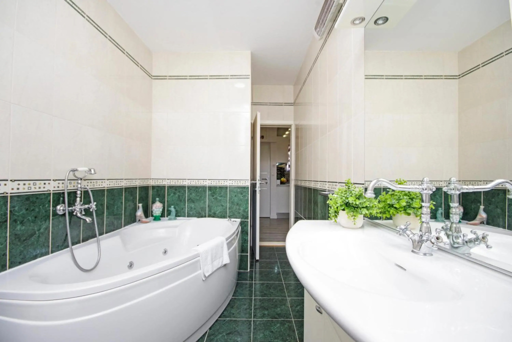 Hotel photo 30