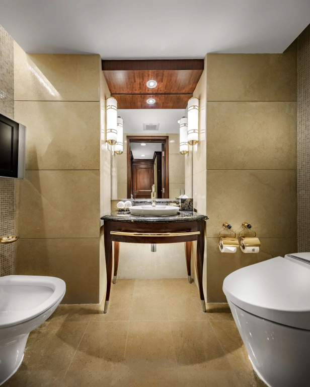 Double Suite (full double bed)