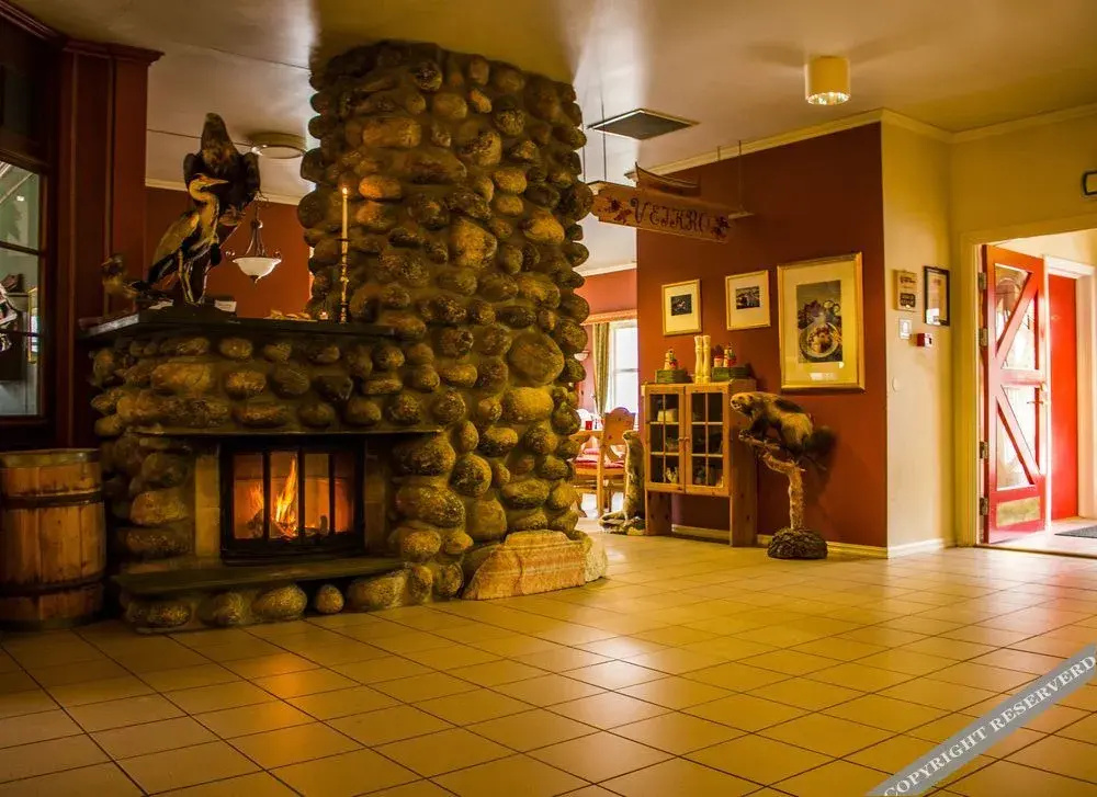 Lobby & Reception