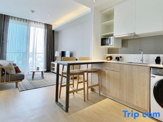 Двухместная студия Deluxe двуспальная кровать в Oakwood Suites Bangkok