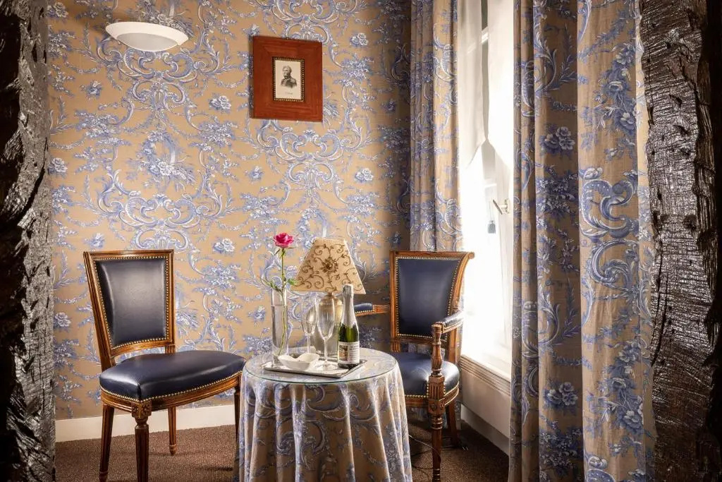 Relais Hotel Du Vieux Paris 52